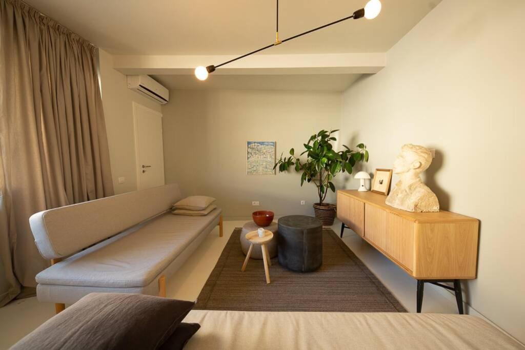 Zen Apartment - Calea Victoriei Bucarest Esterno foto
